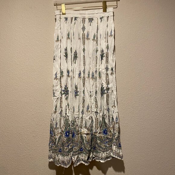 Boho White Paisley Embroidered Skirt – Handmade in India, Size 34” - Picture 4 of 5